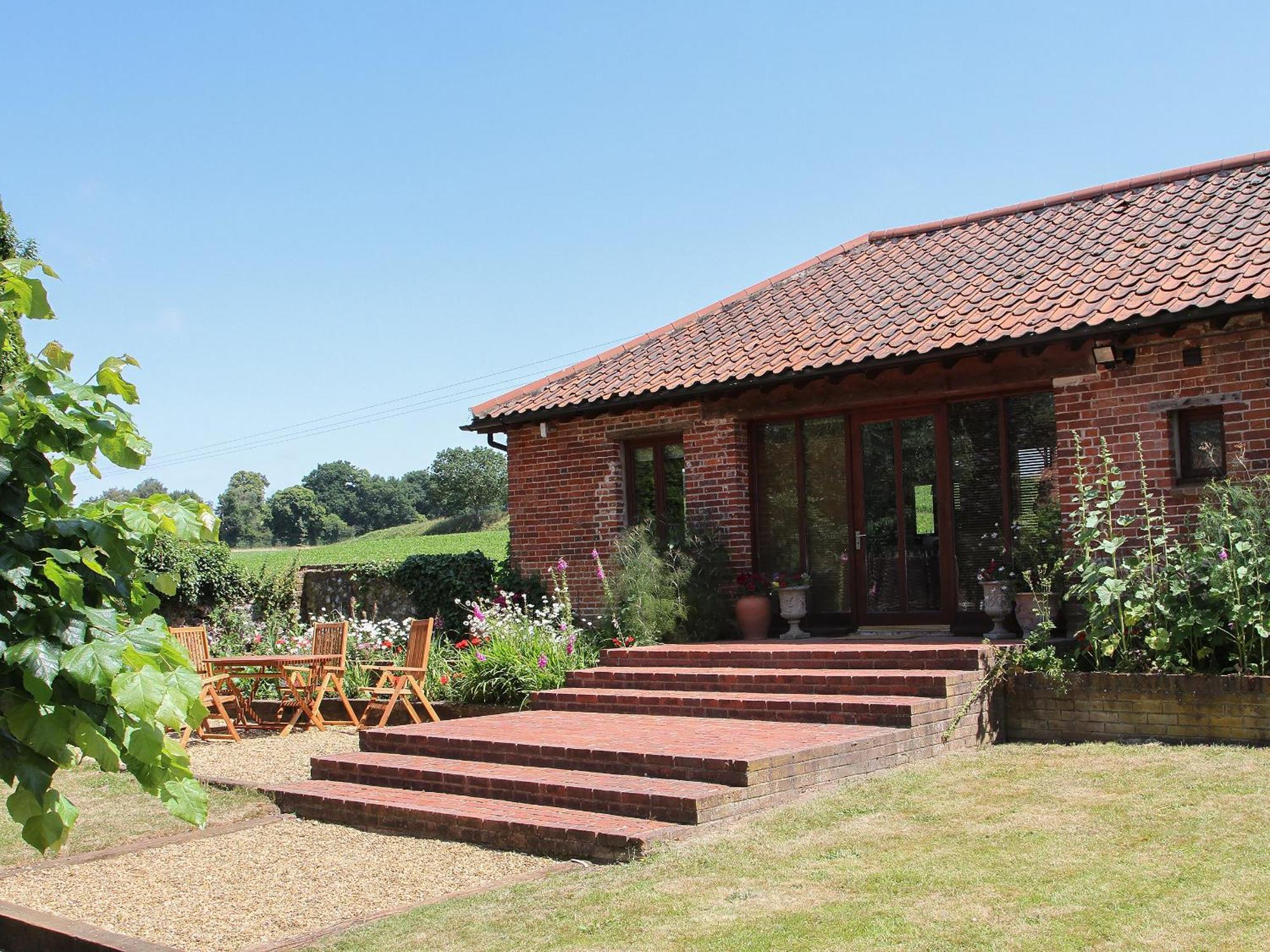 Вилла Elm Tree Barn Felmingham Экстерьер фото